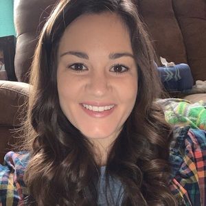 Meet your Posher, Whitney